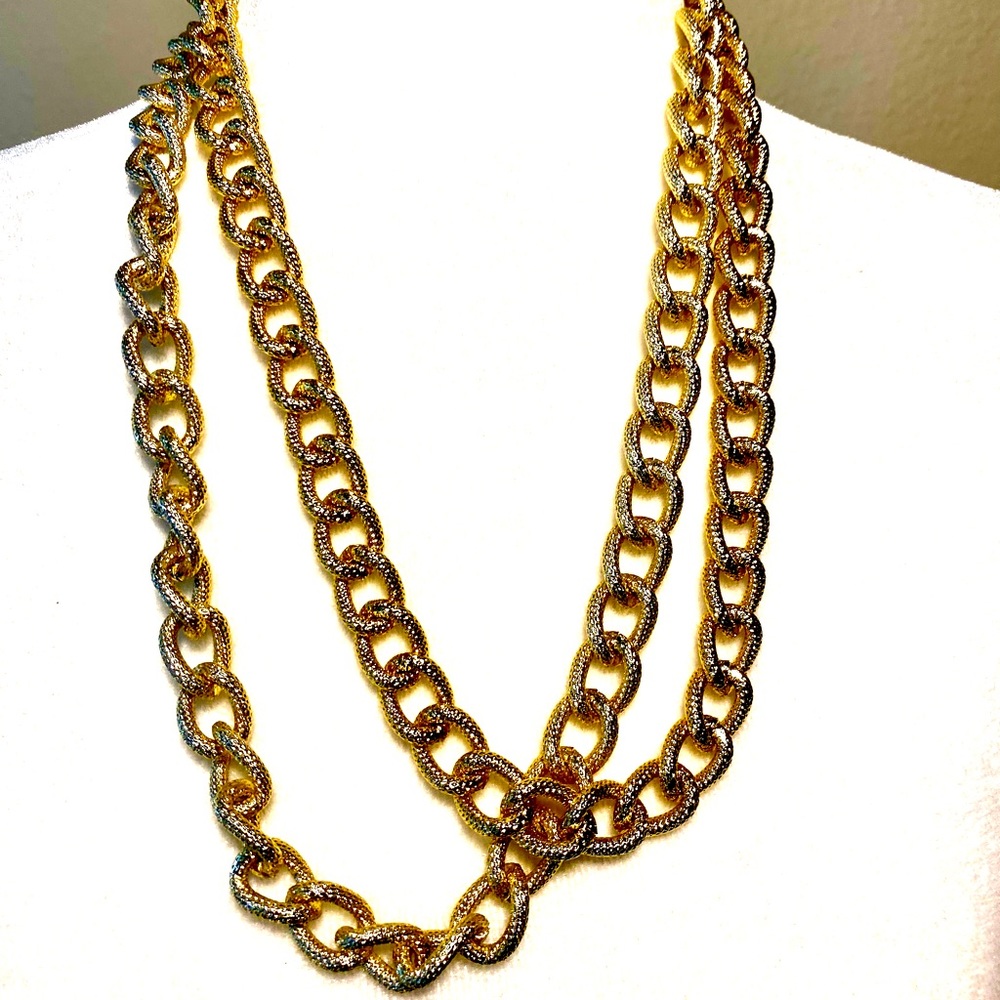 CHUNKY CHAIN DETAIL NECKLACE Belt in Gold